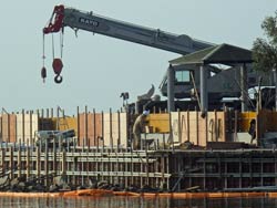 �r�c�`�E�Q